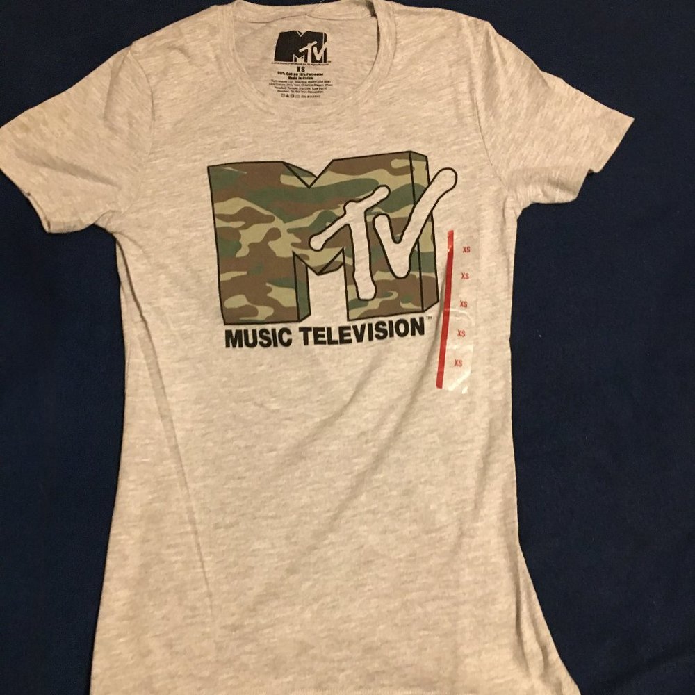 Womens xs MTV shirt